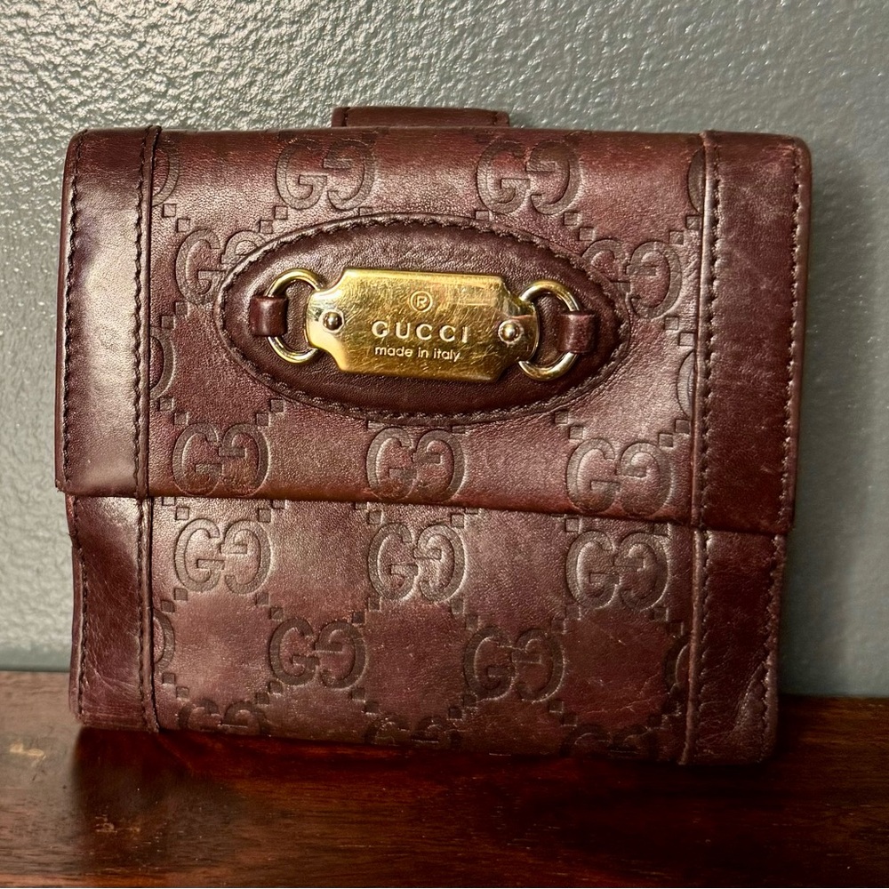 Gucci - Brown Guccissima leather - gold hardware - compact wallet